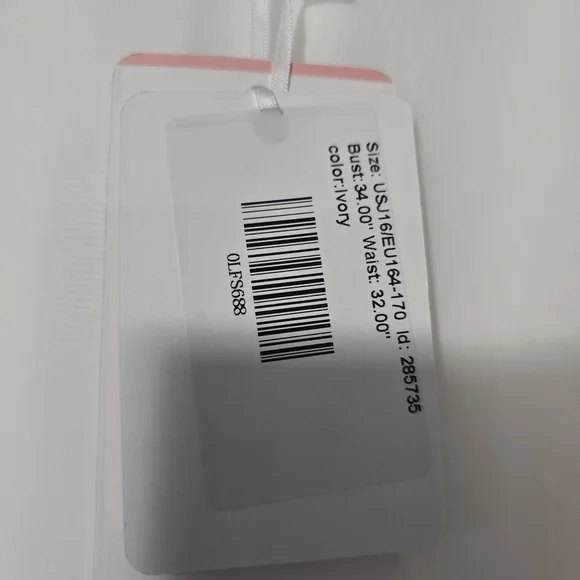 JJs House Ivory Long Wedding Dress 100 % Polyester. Size 16. Bust 34" Waist 32" - Picture 9 of 9